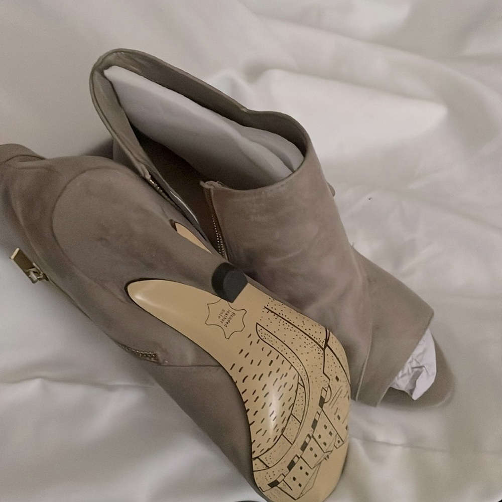 Beautiful Neutral Peep Toe Bootie